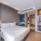 Atour Hotel Ningbo Jishi Harbor Outlets