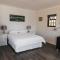 Mitres Edge Vineyard Studio