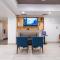 Holiday Inn Express Hotel & Suites Bedford by IHG