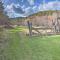 Rustic Rapid City Farmhouse with Mountain Views - 拉皮德城
