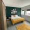 Durham 3 Bedroom House With Parking