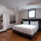 Le Petit Hotel St Paul by Gray Collection - Montreal