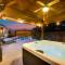 Pool house with hot tub and cinema Pool house with hot tub and cinema