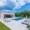 Villa Deluxe