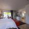 Cape Pillars Boutique Hotel - Durbanville