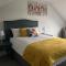 Lir Lodge