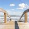 Radiant Beach Block Condo Parking Patio - Brigantine