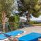 Cozy Apartment In Alcaucn With Outdoor Swimming Pool - Alcaucín