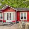 Nice Home In Heinkenszand With Sauna - heinkenszand