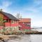 Nice Home In Ølensvåg With Kitchen - Vaka
