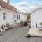 3 Bedroom Cozy Home In Lindesnes