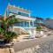 Oceanfront House w/Private Beach & Stunning Views - Oceanside