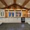 Gorgeous Home In Lampeland With Kitchen