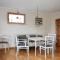 Cozy Home In Karlskrona With Kitchen