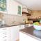 Amazing Home In Katuni With Kitchen - Katuni