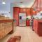 Gorgeous 1st-Floor, End Unit Condo w LAKEVIEW