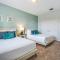 Stunning Top-Floor Condo, next to Clubhouse