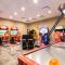 Beautiful townhome with splash pool and game room - 基西米