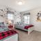 Large Villa wPrivate Pool Game Room Waterpark