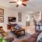 Townhome wPrivate Pool & FREE on-site Water Park