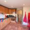 3 Bedroom House - a very British place to stay - near city centre !