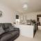 Shoreside Cottage