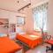 2 Bedroom Cozy Apartment In Grado