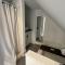 3 Bedroom House with Lake Pepin views with access to shared pool - Lake City