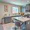 Sacramento Retreat with Yard about 13 Mi to Dtwn!