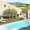 3 Bedroom Cozy Home In Violès