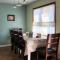 Trinity Escapes - Two Bedroom two bathroom full Apartment near airport