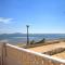 Beachfront House sea views near historic Cartagena - 卡塔赫纳