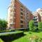 2 bedrooms apartement with city view enclosed garden and wifi at Vercelli