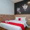 RedDoorz at Golden Averis Cibuluh Bogor - 茂物