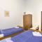 Apartments and Room Lotus