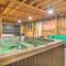 Gatlinburg Cabin Yard, Fire Pit and Game Room! - Gatlinburg