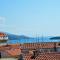 Sea view apartment on walking distance to sea