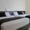 Hotel Via Principal I
