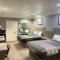 Island Suites Hobby Airport