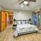 Lakefront Applegate Retreat w/ Private Beach!
