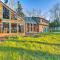 Lakefront Applegate Retreat w/ Private Beach!