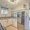 Waterfront Syracuse Home with Patio and Fire Pit! - 雪城