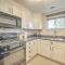 Waterfront Syracuse Home with Patio and Fire Pit! - 雪城
