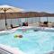 Big Villa Tauro with Private Heated Saltwater Pool & Jacuzzi & BBQ & Game Room & Arcade Games