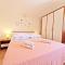 Rooms and Apartments Porat