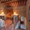 Unique country house in an old hamlet - Monte Castelli