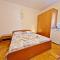 Rooms and Apartments Porat