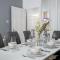 Spacious 4 Bedroom House next to Kensington Palace