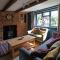 Cozy cottage overlooking fields, Upwell - Upwell