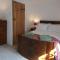 Cozy cottage overlooking fields, Upwell - Upwell